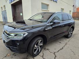 SUV   Volkswagen Touareg 2018 , 4100000 , 