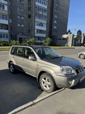 SUV   Nissan X-Trail 2002 , 829000 , 