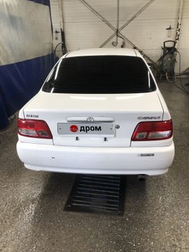 Седан Toyota Carina 1999 года, 550000 рублей, Новосибирск