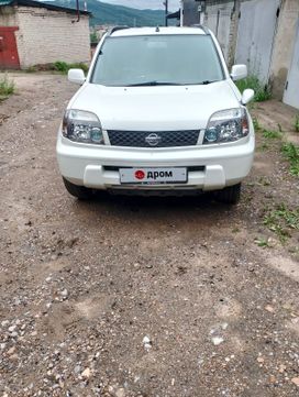SUV   Nissan X-Trail 2002 , 700000 , 