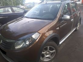  Renault Sandero Stepway 2013 , 600000 , 