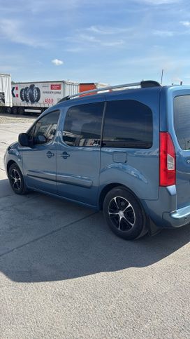    Citroen Berlingo 2011 , 799000 , 