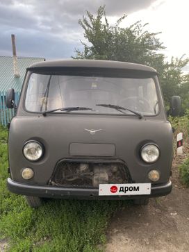     2002 , 300000 , 