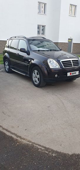 SUV   SsangYong Rexton 2009 , 800000 , 
