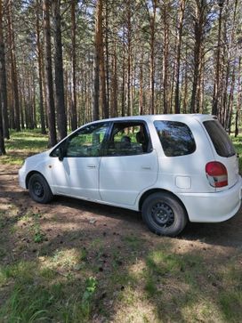   Toyota Corolla Spacio 2001 , 450000 , 