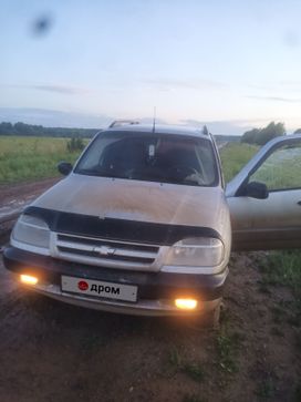 SUV   Chevrolet Niva 2004 , 400000 , 