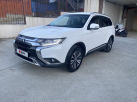 SUV   Mitsubishi Outlander 2019 , 2290000 , 