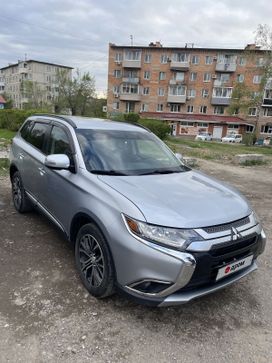 SUV   Mitsubishi Outlander 2016 , 1890000 , 
