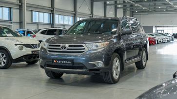 SUV   Toyota Highlander 2011 , 2100000 , 