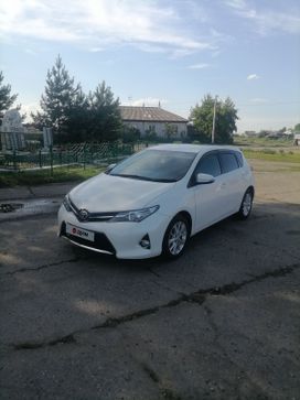  Toyota Auris 2013 , 1400000 , 