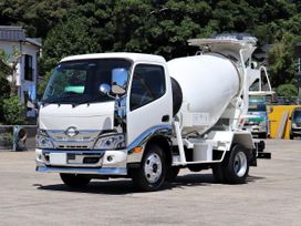  () Hino Dutro 2017 , 3500000 , 