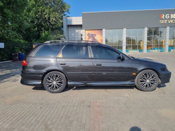  Toyota Caldina 1998 , 500000 , 