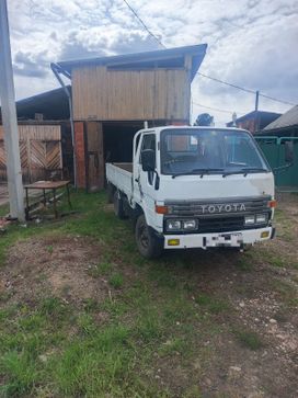   Toyota ToyoAce 1995 , 800000 , 