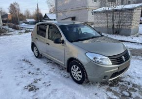  Renault Sandero 2011 , 570000 , 