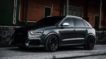 SUV   Audi RS Q3 2013 , 1750000 ,  