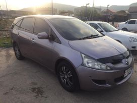    Mitsubishi Grandis 2004 , 700000 , 