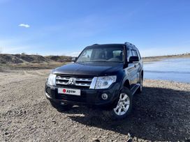SUV   Mitsubishi Pajero 2012 , 2500000 , -