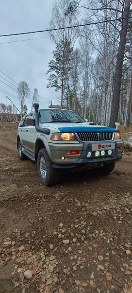 SUV   Mitsubishi Challenger 1997 , 920000 , 