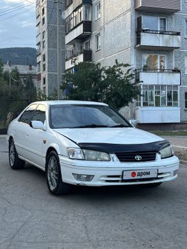  Toyota Camry 2000 , 530000 , -