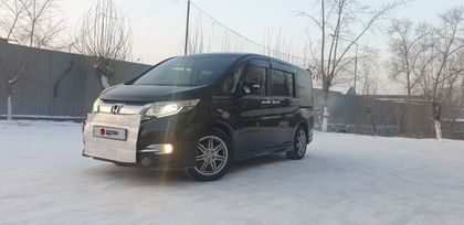 Минивэн или однообъемник Honda Stepwgn 2016 года, 2150000 рублей, -