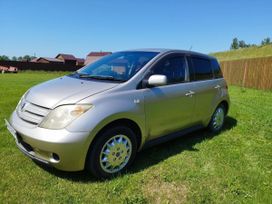  Toyota ist 2002 , 530000 , 