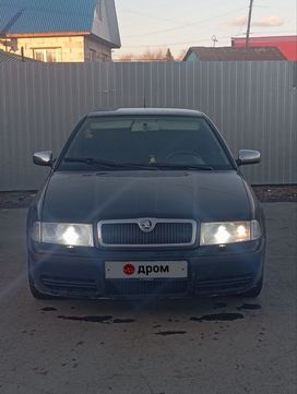  Skoda Octavia 2004 , 700000 , 