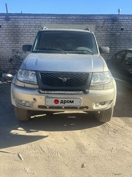 SUV     2010 , 310000 , 