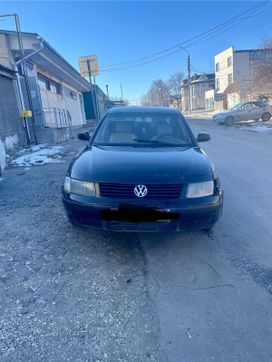  Volkswagen Passat 1999 , 220000 , 