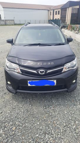  Toyota Corolla Fielder 2014 , 900000 , 