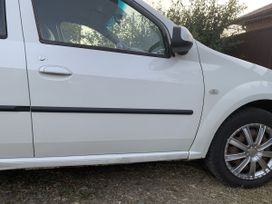  Renault Logan 2013 , 500000 , 