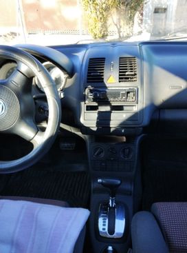  Volkswagen Polo 2001 , 425000 , 