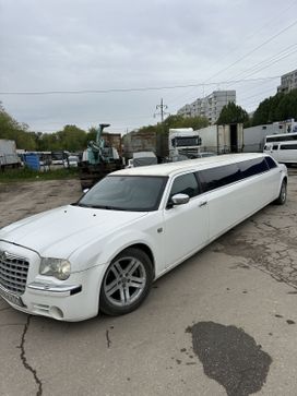  Chrysler 300C 2004 , 399000 , 
