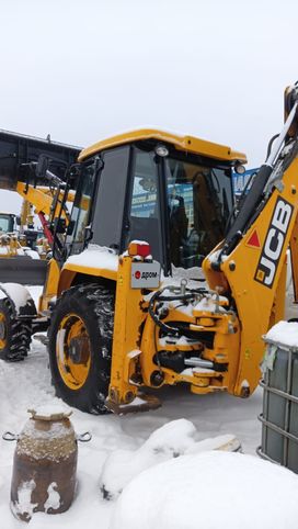 - JCB 3CX 2017 , 7000000 , 