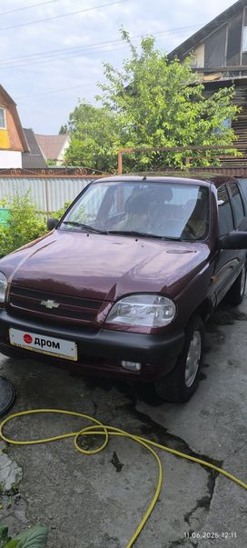 SUV   Chevrolet Niva 2003 , 430000 , 