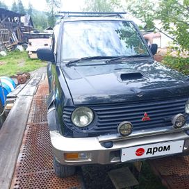  3  Mitsubishi Pajero Junior 1996 , 400000 , 
