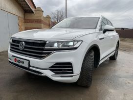 SUV   Volkswagen Touareg 2020 , 5050000 , 