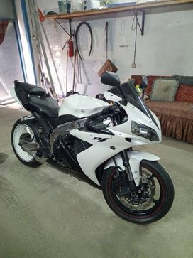   Yamaha YZF-R1 2005 , 750000 , -