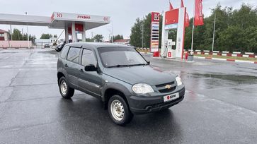 SUV   Chevrolet Niva 2010 , 320000 , 
