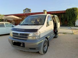    Nissan Caravan Elgrand 1997 , 830000 , 