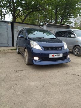    Toyota Isis 2007 , 699000 , 