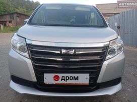    Toyota Voxy 2015 , 2000000 , 