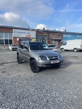 SUV   Chevrolet Niva 2010 , 420000 , 