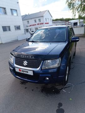 SUV   Suzuki Grand Vitara 2011 , 990000 , 