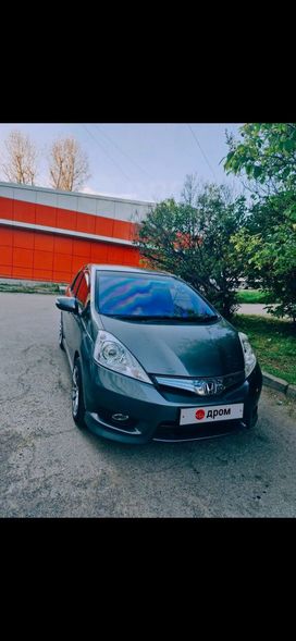  Honda Fit Shuttle 2012 , 1000000 , 