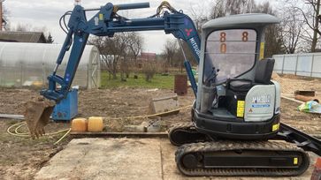 - Mitsubishi MM30SR-3 2002 , 1800000 , 