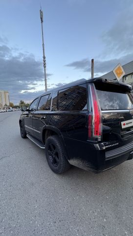 SUV   Cadillac Escalade 2016 , 4900000 , 