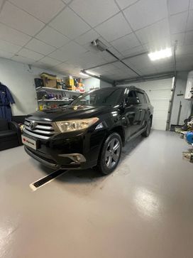SUV   Toyota Highlander 2013 , 2650000 , 