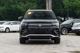 SUV   Volkswagen Tiguan 2024 , 4600000 , 