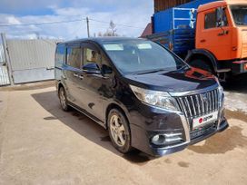    Toyota Esquire 2014 , 2500000 , 