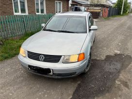  Volkswagen Passat 2000 , 330000 , 